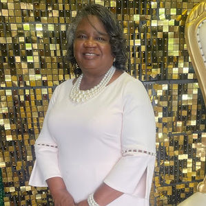 Meet your Posher, Sharon